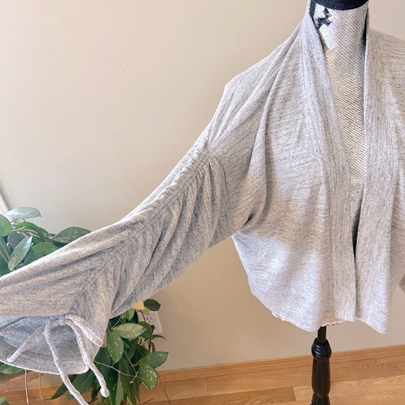 GAP Open Front Cardigan Sweater Tie Sleeves | Heathered Grey | NWT | Size Small - Picture 4 of 11